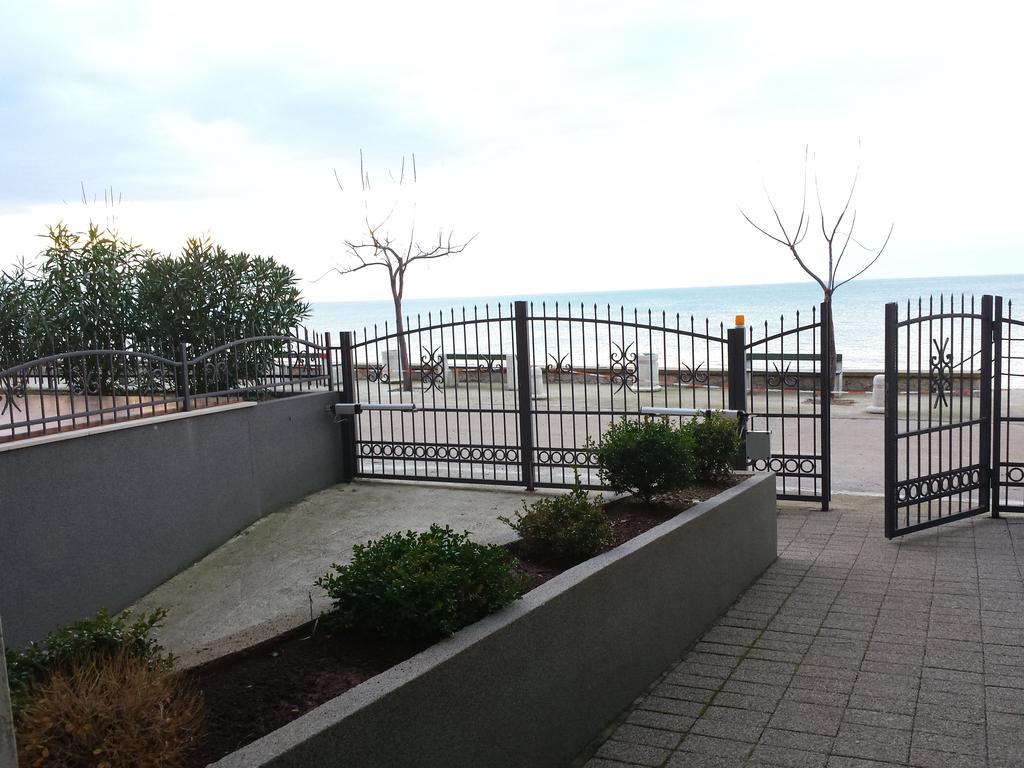 Apartments Palma Dobra Voda Ngoại thất bức ảnh