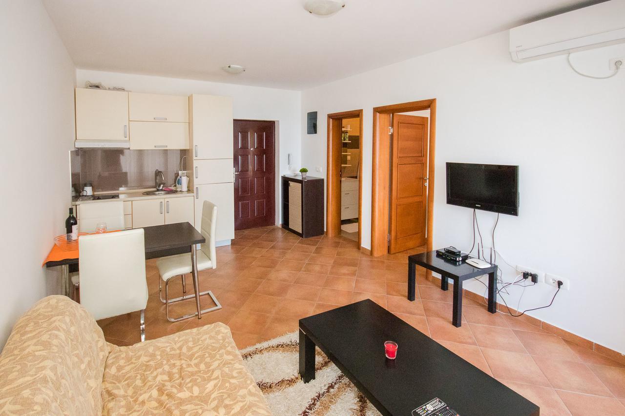 Apartments Palma Dobra Voda Ngoại thất bức ảnh