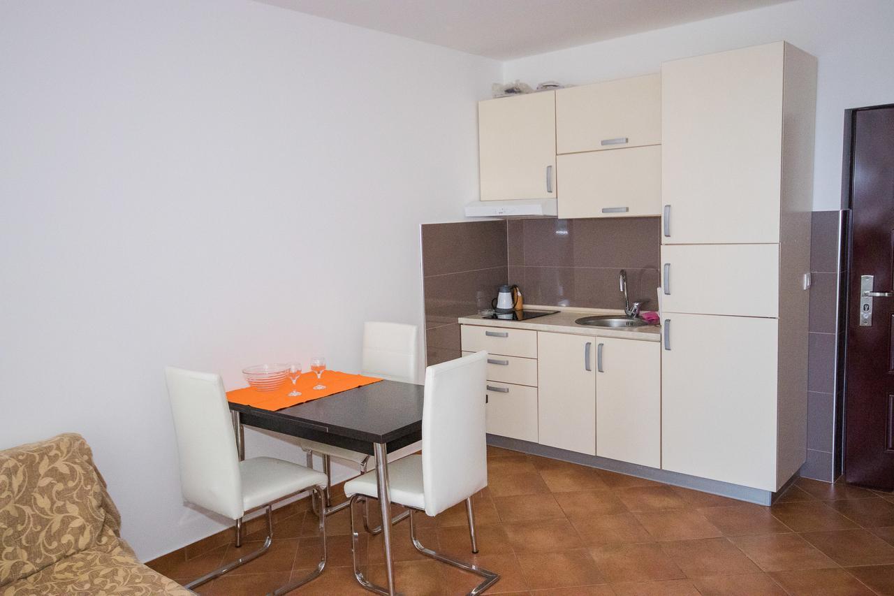 Apartments Palma Dobra Voda Ngoại thất bức ảnh