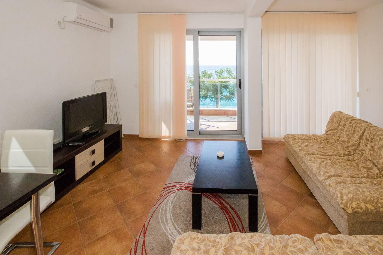Apartments Palma Dobra Voda Ngoại thất bức ảnh