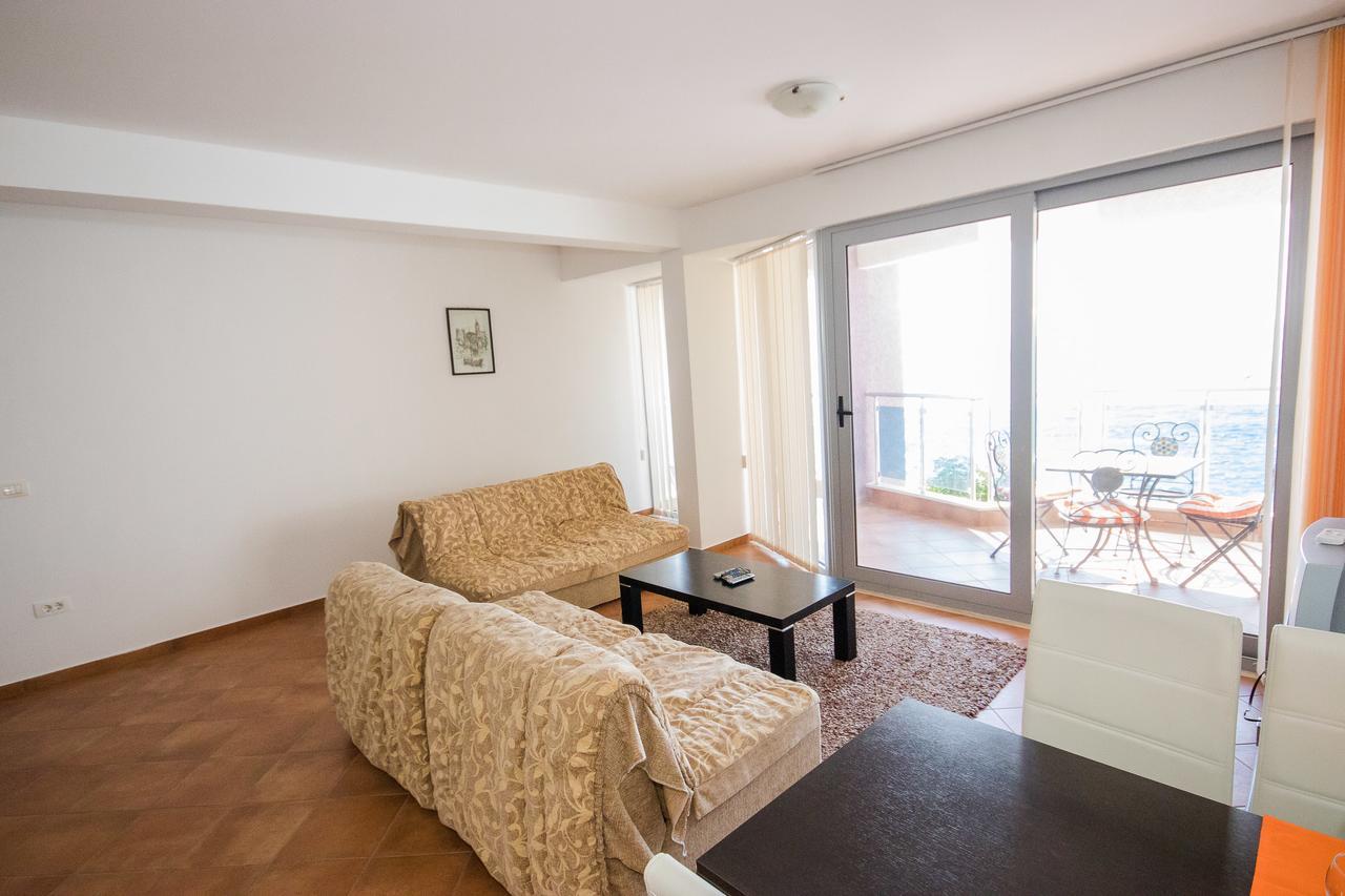 Apartments Palma Dobra Voda Ngoại thất bức ảnh