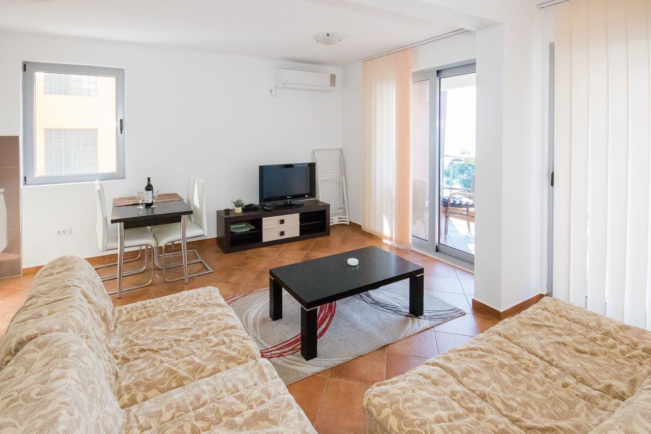 Apartments Palma Dobra Voda Ngoại thất bức ảnh