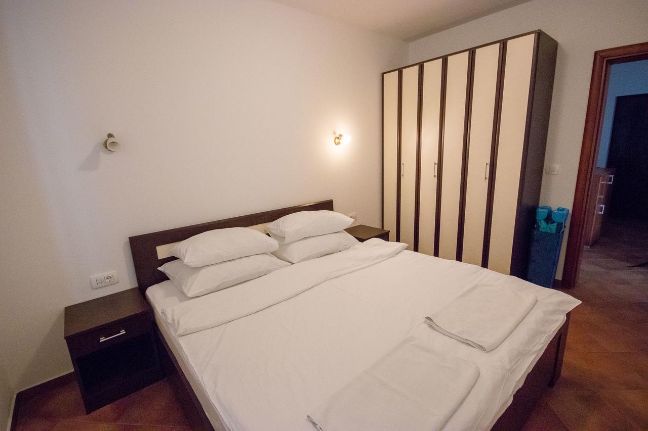 Apartments Palma Dobra Voda Ngoại thất bức ảnh